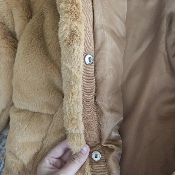 NWT Abercrombie & Fitch Faux Fur Mini Puffer Jacket - Picture 6 of 7